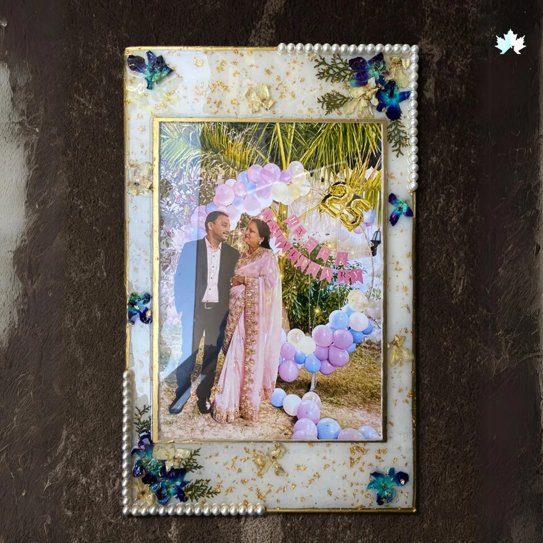 Cherished Moments Frame – Elegant Handcrafted Art | Fankaarlok